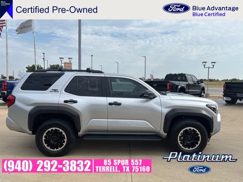 Used 2025 Toyota 4Runner TRD Off-Road AWD/4WD image 7