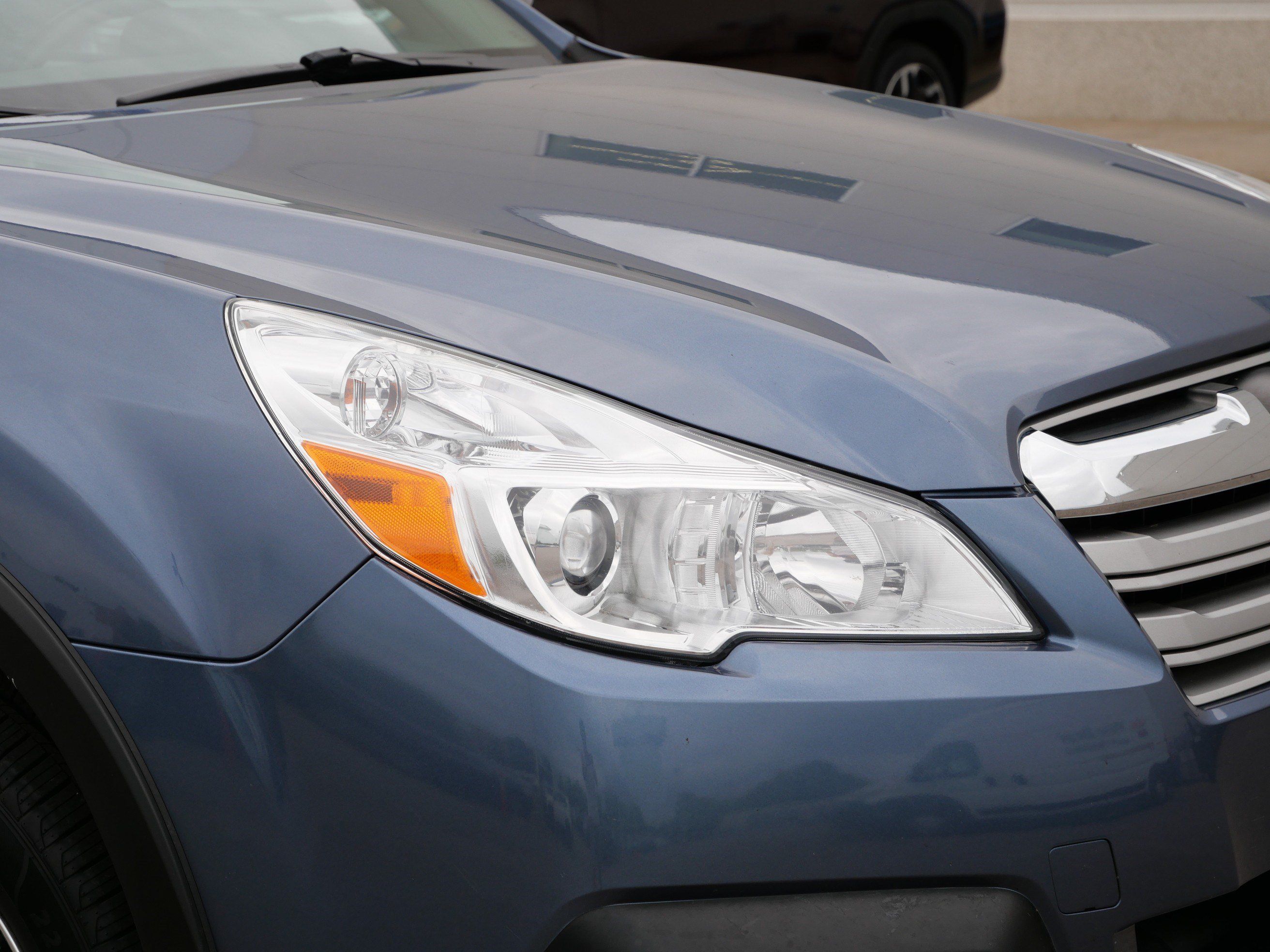 Used 2014 Subaru Outback 2.5i Limited w/ Moonroof Package AWD/4WD image 16