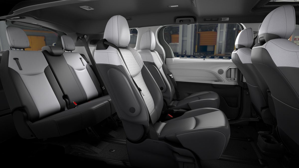 New 2026 Toyota Sienna XSE AWD/4WD image 2