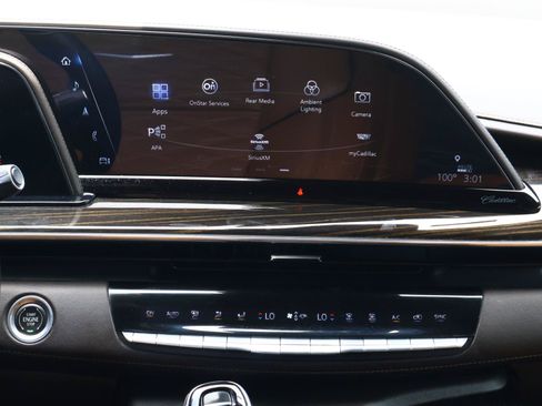 Used 2021 Cadillac Escalade ESV Premium Luxury RWD image 16
