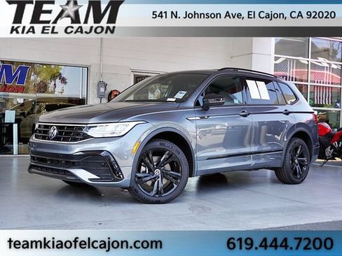 Used 2023 Volkswagen Tiguan SE R-Line FWD image 2