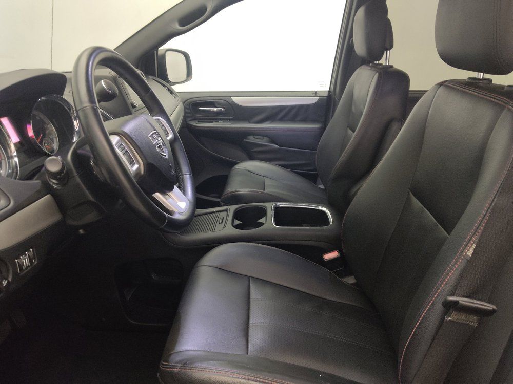 Used 2017 Dodge Grand Caravan GT FWD image 17