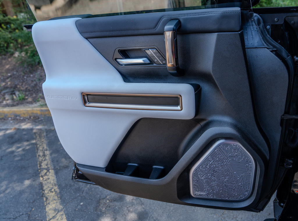 Used 2025 GMC Hummer EV 2X AWD/4WD image 15