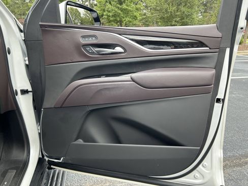 Used 2023 Cadillac Escalade ESV Sport Platinum image 63