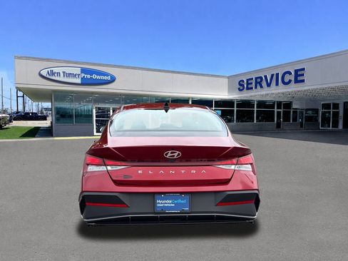 Certified 2024 Hyundai Elantra SEL FWD image 7