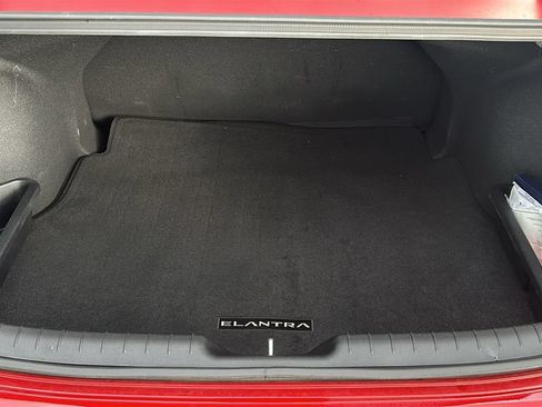 Certified 2024 Hyundai Elantra SEL FWD image 33