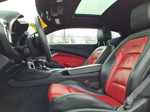 Used 2017 Chevrolet Camaro SS w/ LPO, Ground Effects Package RWD image 28