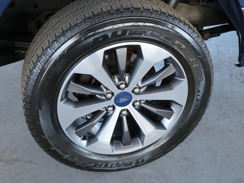 Used 2016 Ford F150 XLT image 41