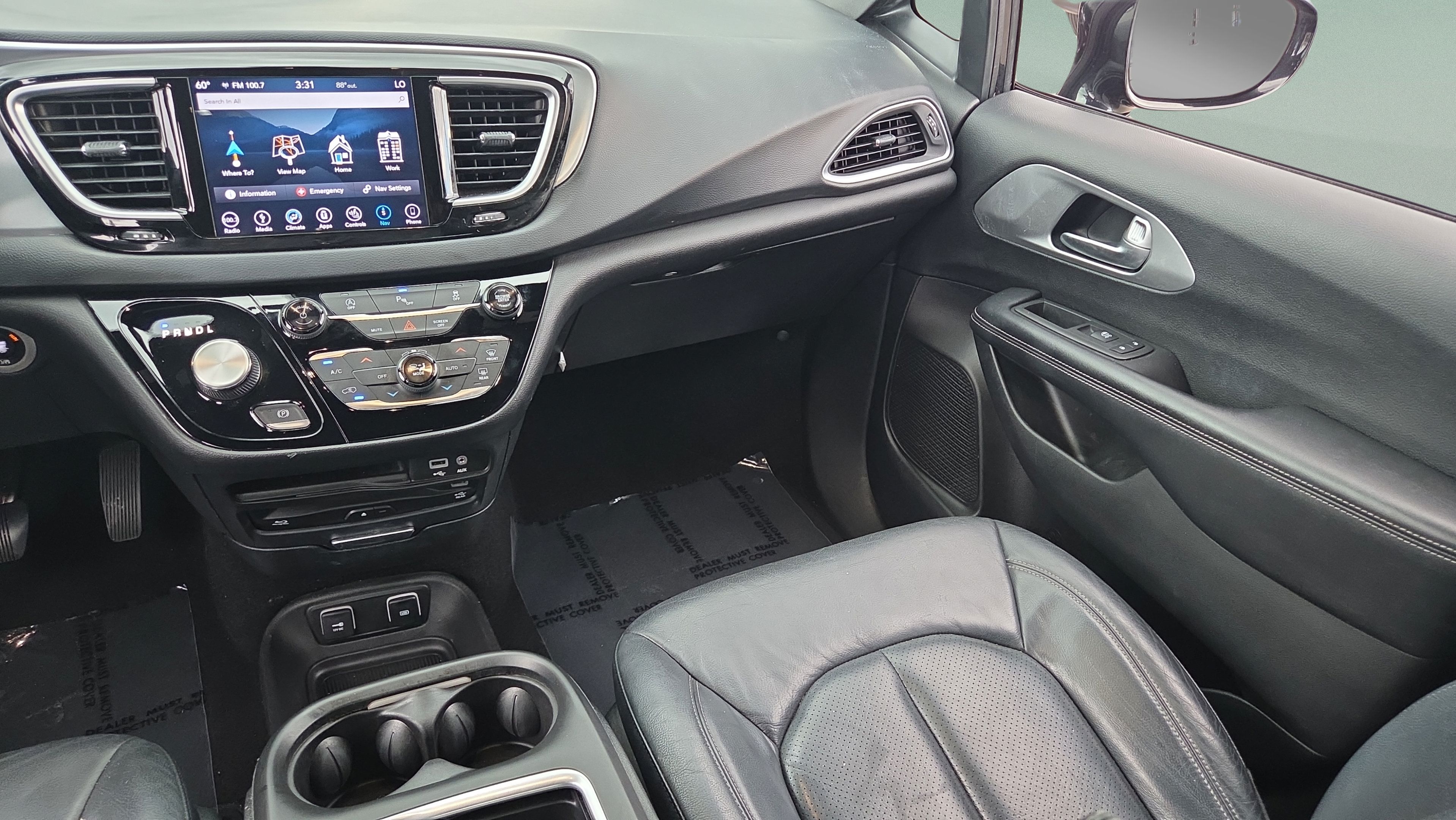 Used 2019 Chrysler Pacifica Touring-L Plus w/ S Appearance Package FWD image 14