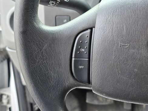 Used 2019 Ford E-350 and Econoline 350 Super Duty image 24