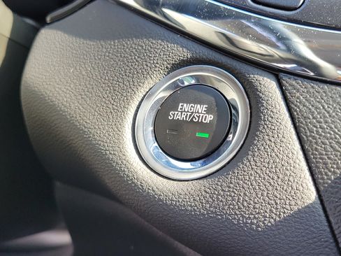 Used 2017 Chevrolet Impala Premier FWD image 28