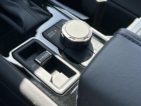 New 2026 Toyota Tundra Limited AWD/4WD image 30