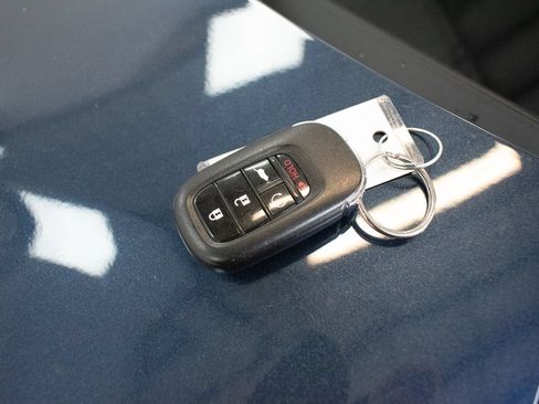 Used 2023 Honda CR-V EX-L image 25