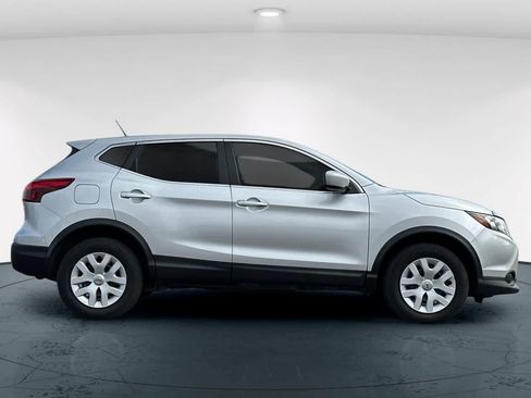 Used 2018 Nissan Rogue Sport S AWD/4WD image 6