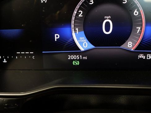 Used 2024 Volkswagen Jetta SE FWD image 15