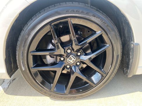 Certified 2024 Honda Civic Sport image 29