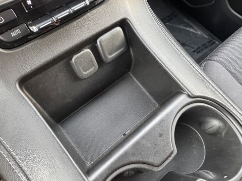 Used 2020 Chevrolet Tahoe LS w/ Enhanced Driver Alert Package image 29