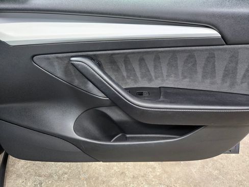 Used 2023 Tesla Model 3 Performance image 47