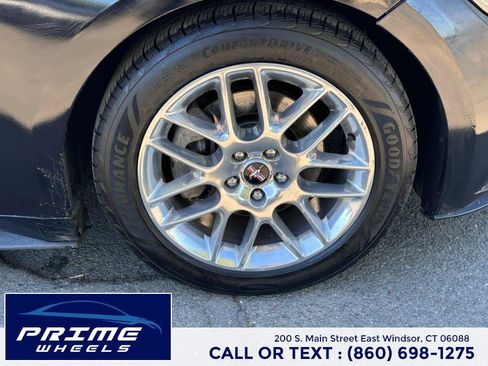 Used 2017 Ford Mustang Coupe RWD image 22