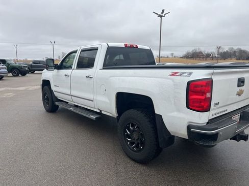 Used 2017 Chevrolet Silverado 2500 LTZ w/ LTZ Plus Package image 3