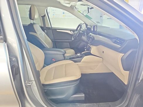 Used 2022 Ford Escape SEL FWD image 10