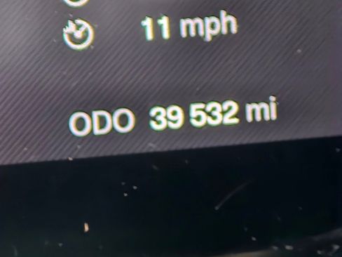 Used 2022 Polestar Polestar 2 w/ Plus Package image 30