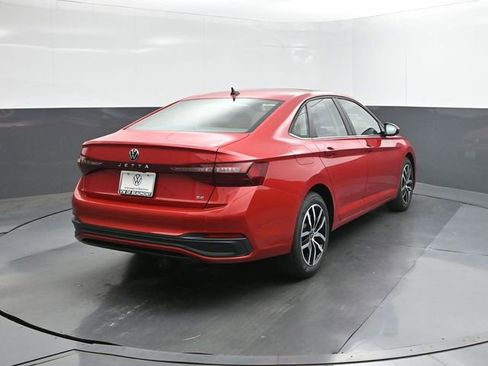 New 2026 Volkswagen Jetta SE image 8