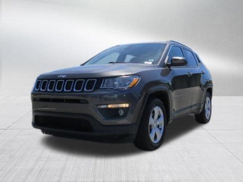 Used 2020 Jeep Compass Latitude FWD image 7