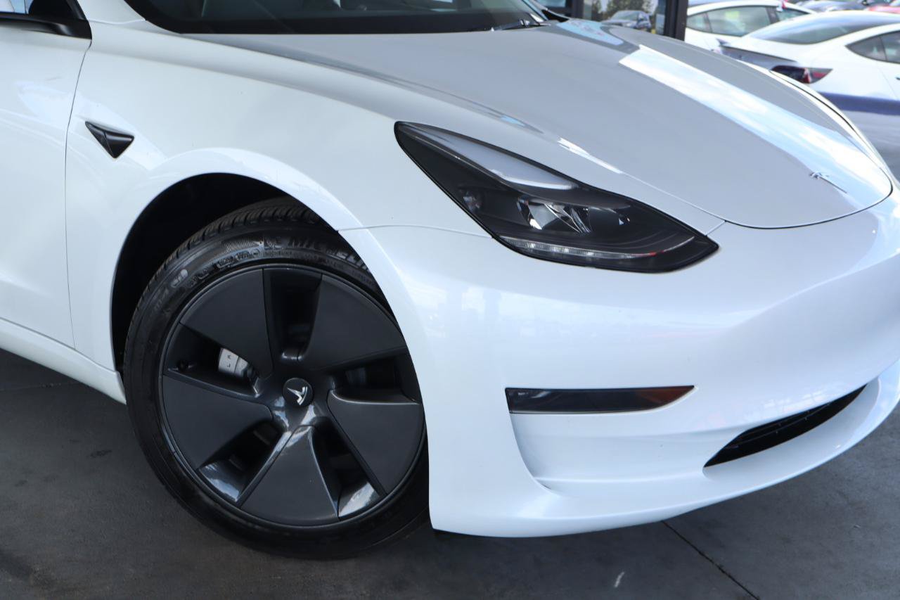 Used 2023 Tesla Model 3 Standard Range RWD image 4