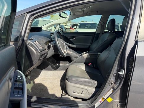 Used 2012 Toyota Prius Four image 14