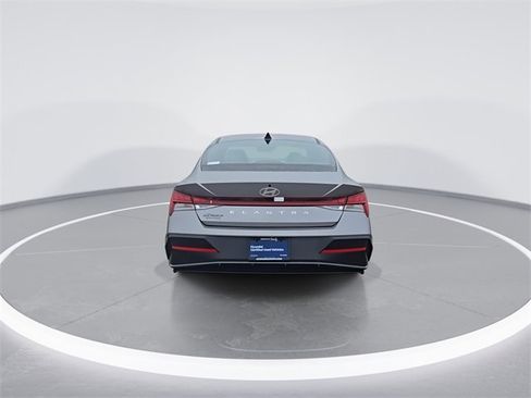 Certified 2025 Hyundai Elantra SEL image 7