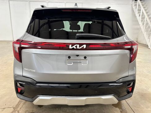 Used 2026 Kia Seltos EX w/ EX Sunroof Package FWD image 6