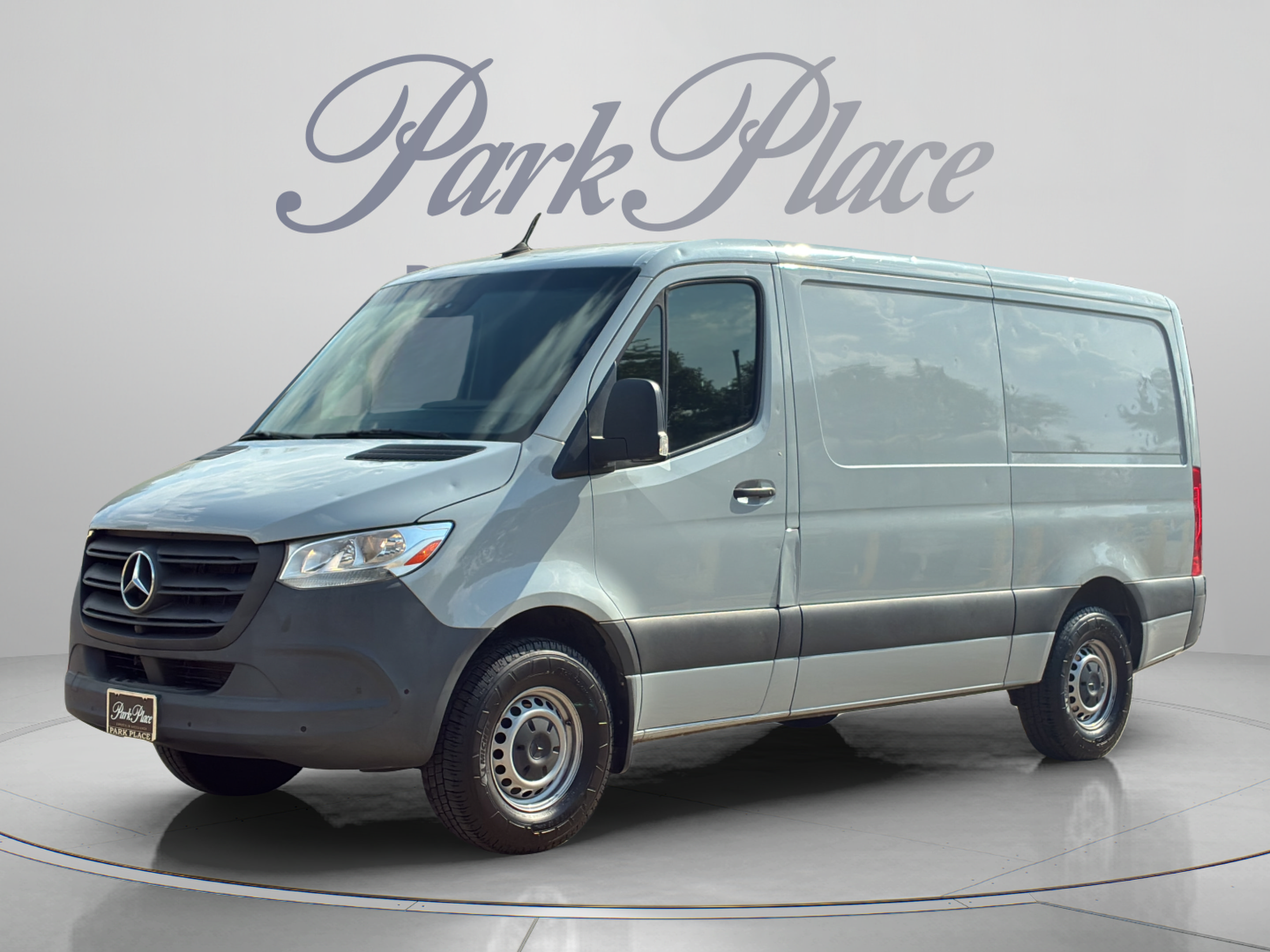 Used 2023 Mercedes-Benz Sprinter 2500 image 1
