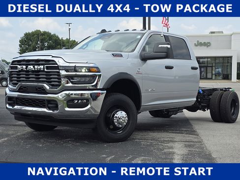 New 2025 RAM 3500 Big Horn image 1