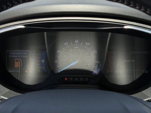 Used 2019 Ford Fusion SE w/ Equipment Group 151A FWD image 14
