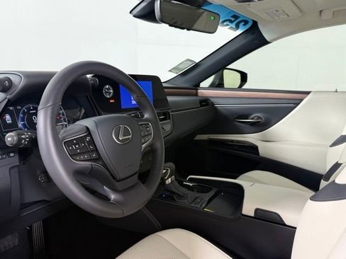 Used 2025 Lexus ES 350 w/ Premium Package FWD image 7