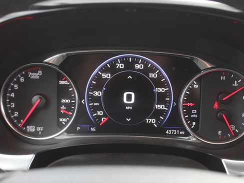 Used 2023 Chevrolet Traverse Premier w/ Redline Edition FWD image 20