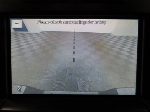 Used 2017 Ford F150 XLT w/ Equipment Group 302A Luxury image 16