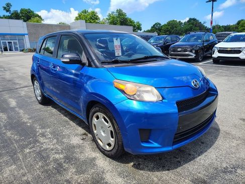 Used 2013 Scion xD FWD image 3