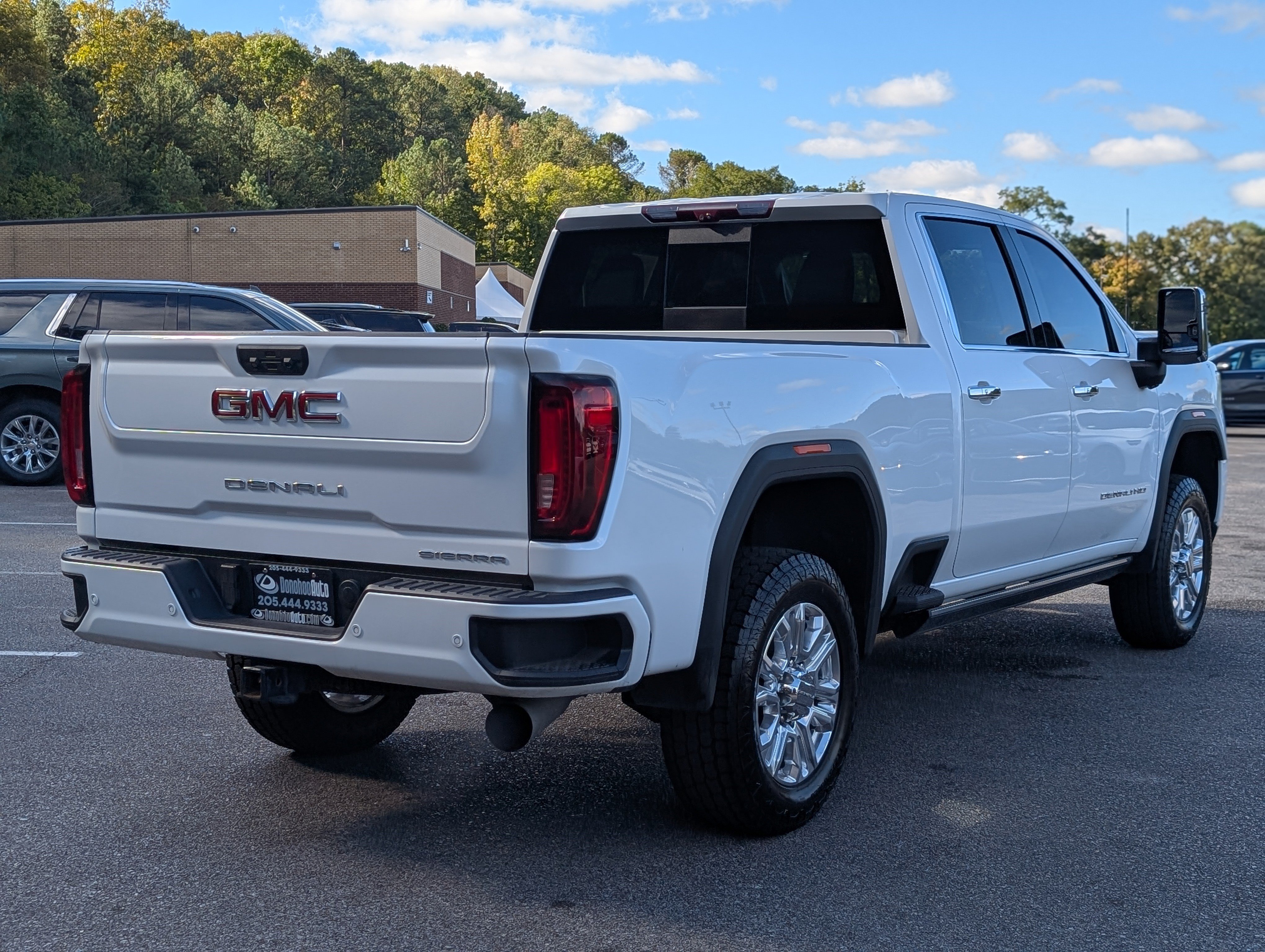 Used 2023 GMC Sierra 2500 Denali w/ Denali Ultimate Package AWD/4WD image 9