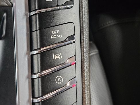 Used 2018 Porsche Macan S AWD/4WD image 53