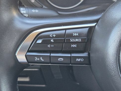 Used 2025 MAZDA MAZDA3 s FWD image 32