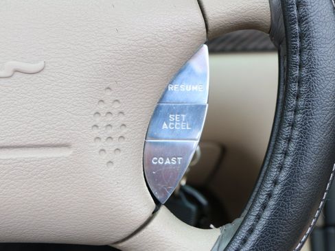 Used 2000 Ford Mustang GT RWD image 16