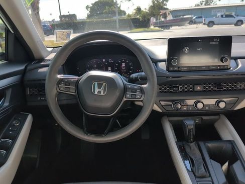 Certified 2023 Honda Accord LX image 14