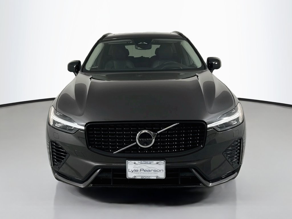 Used 2024 Volvo XC60 T8 Ultimate w/ Protection Package Premier AWD/4WD image 6