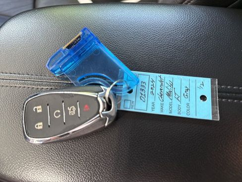 Used 2024 Chevrolet Malibu LT image 11