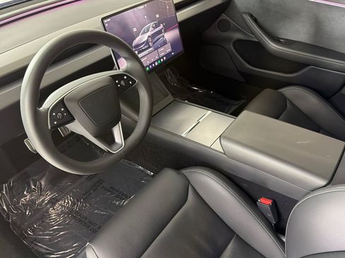 Used 2024 Tesla Model 3 Performance AWD/4WD image 4