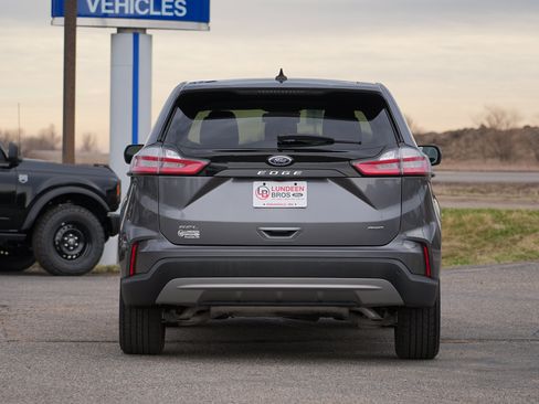 Used 2024 Ford Edge SEL w/ Convenience Package AWD/4WD image 4