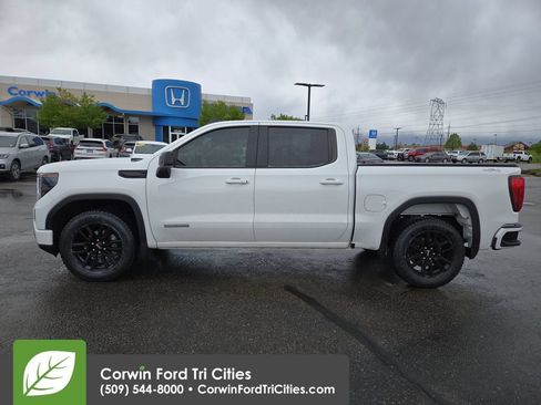 Used 2023 GMC Sierra 1500 Elevation AWD/4WD image 9