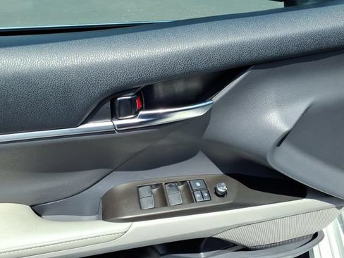 Used 2022 Toyota Camry XSE w/ Navigation Package FWD image 13